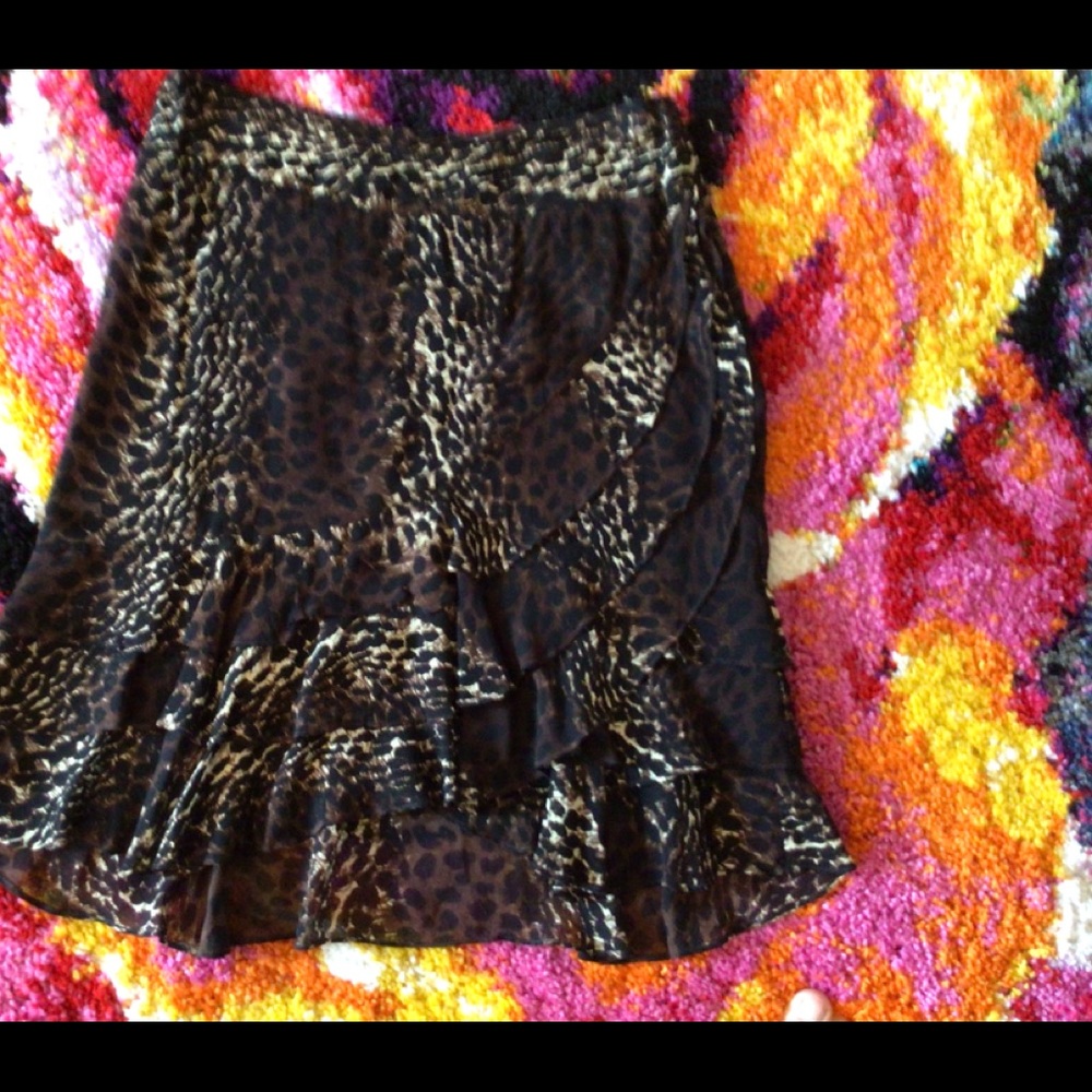 Express Silk Flirty Skirt Size: XS